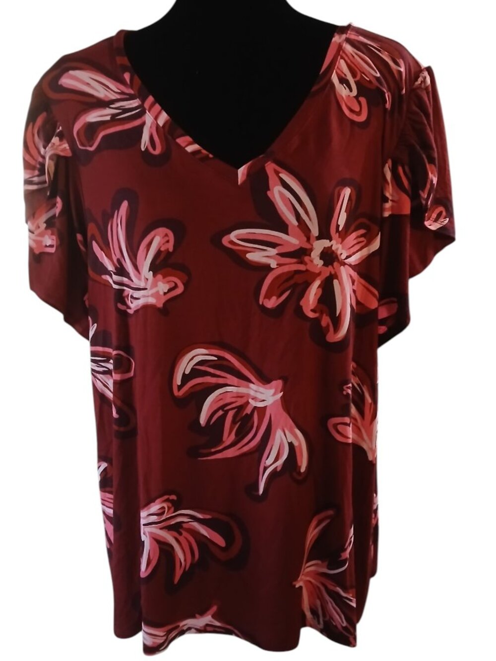 LuLaRoe REMI T-shirt Deep Red Pink Flowers V-neck Womens Size 2XL